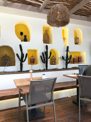 Meetsweet Coffee & Eatery