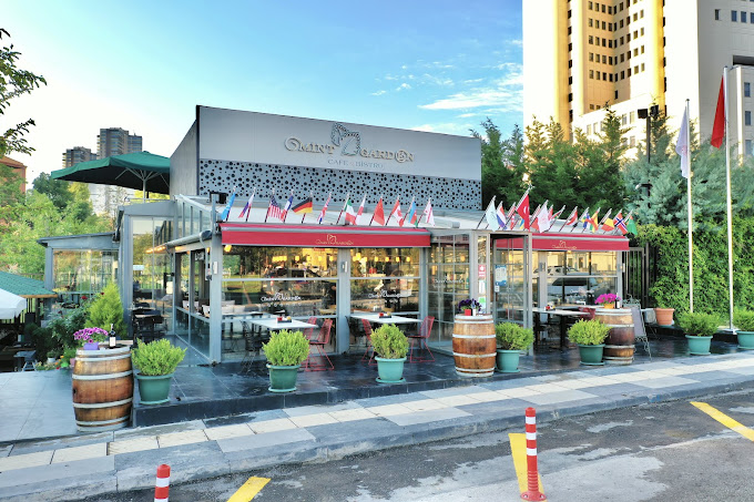 Mint Garden Lounge