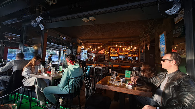 Molly Malone's Bostanlı