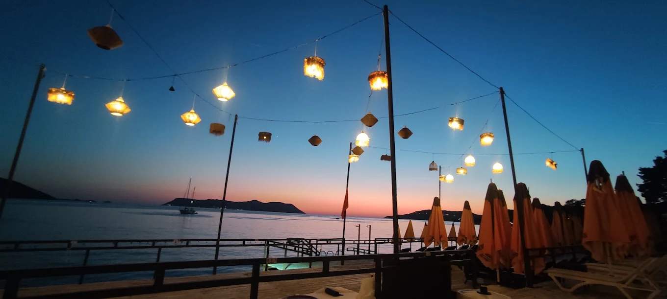 Mumi Beach Club