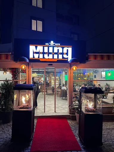 Munq Lounge
