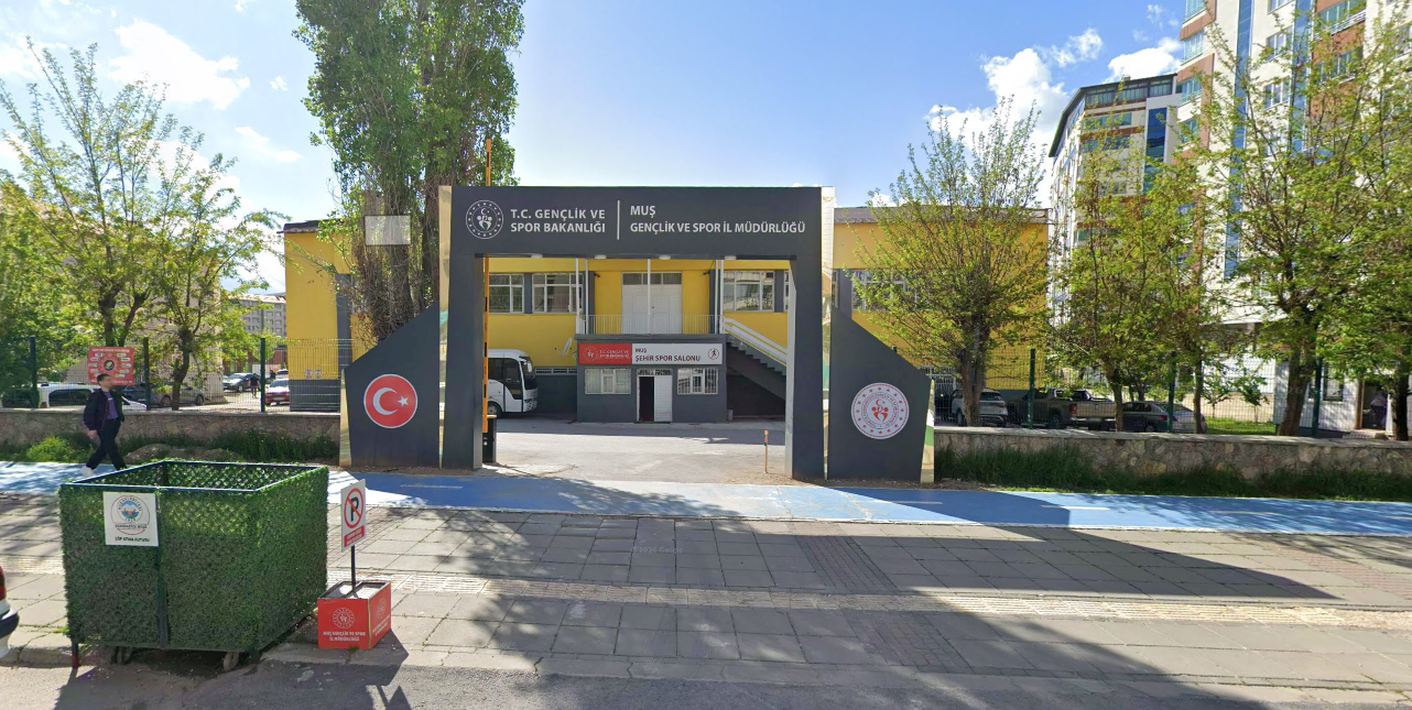 Muş Şehir Spor Salonu