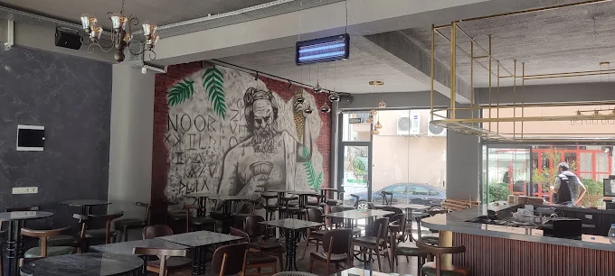 Noor's Bar