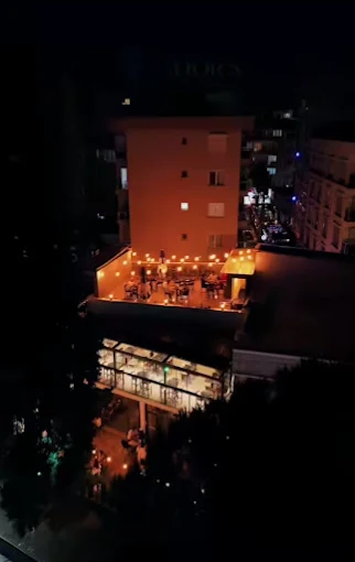 Noor's Bar