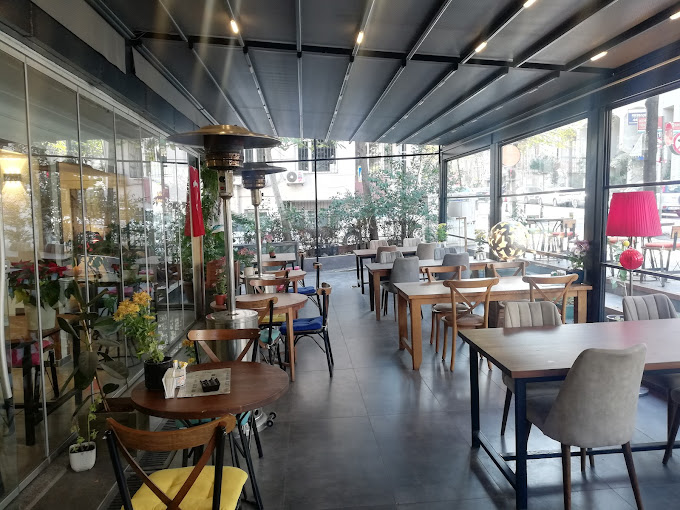 Nüzhetiye Cafe & Bistro