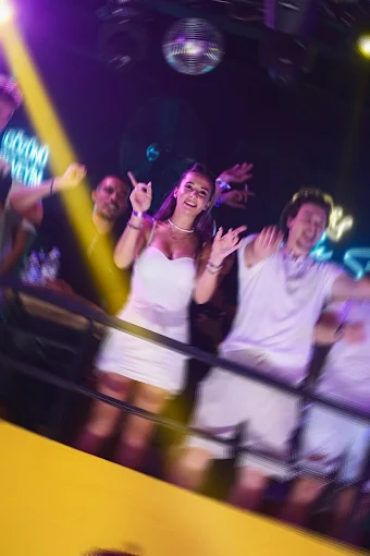 ÖKÜZ Club Kuşadası