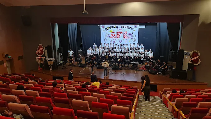 Adana Orhan Kemal Kültür Merkezi