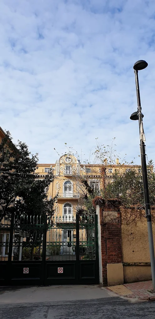 Özel Saint-Michel Fransız Lisesi