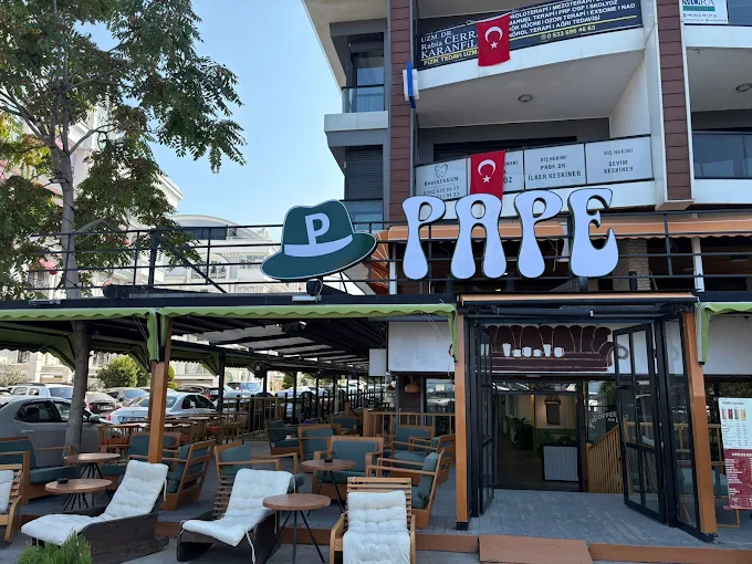 Pape Cafe