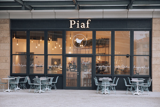 Piaf Cafe & Restaurant