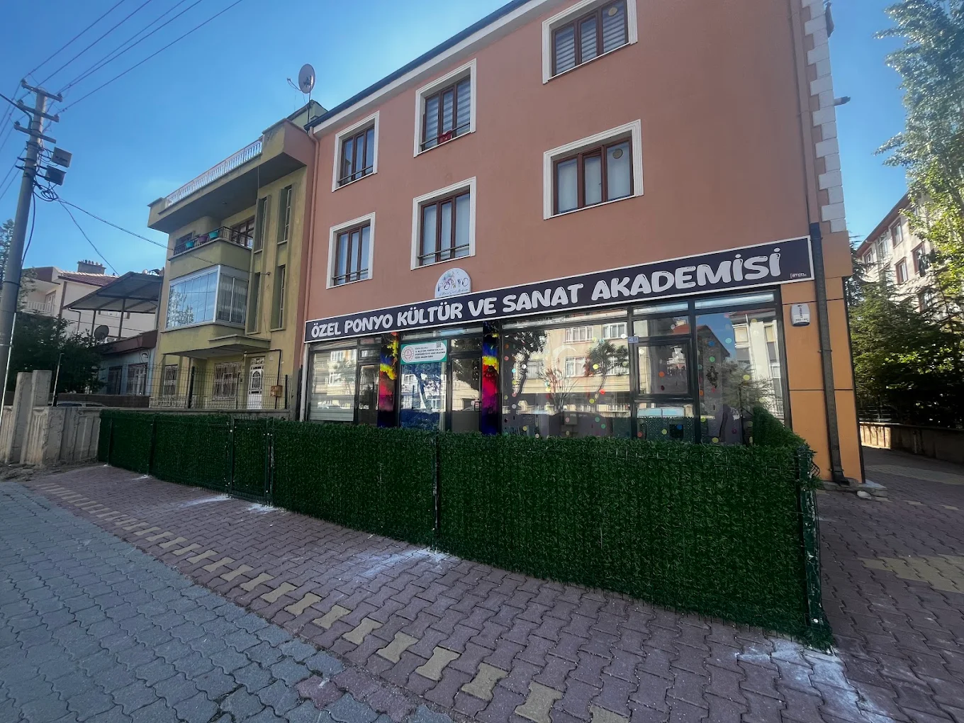 Ponyo Kültür ve Sanat Akademisi