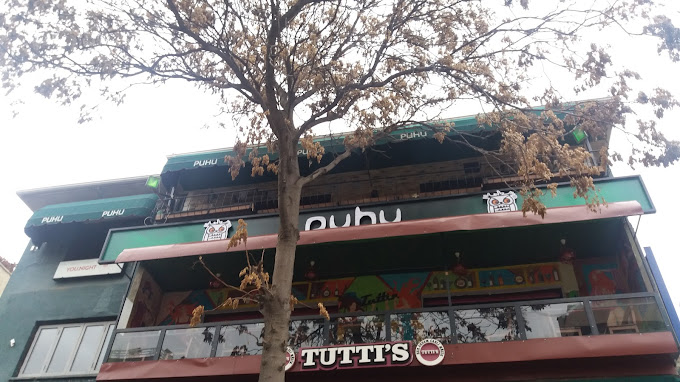 Puhu Cafe & Bar