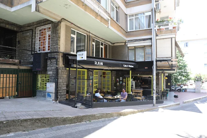 Raw Cafe & Kitchen