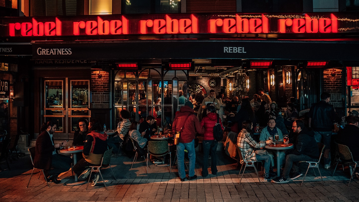 Rebel Bar Kadıköy