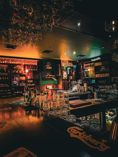 Replik Pub Meşelik