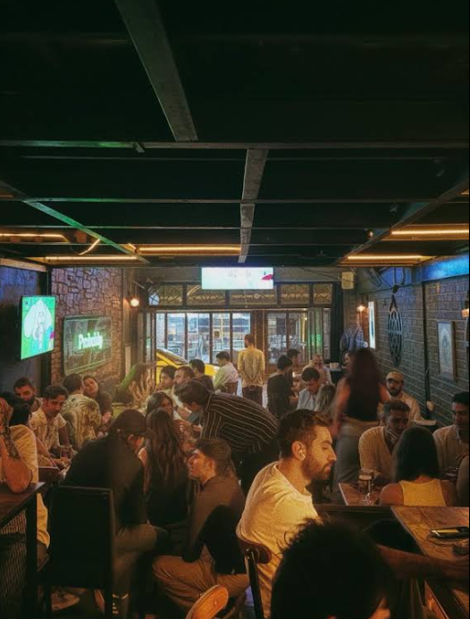 Ruj Gastro Cocktail Pub