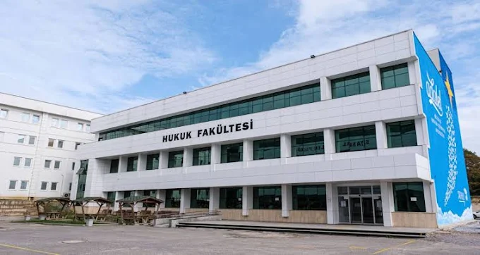 Sakarya Üniversitesi Hukuk Fakültesi Sabahattin Zaim Konferans Salonu