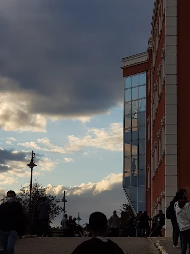 Sakarya Uygulamalı Bilimler Üniversitesi