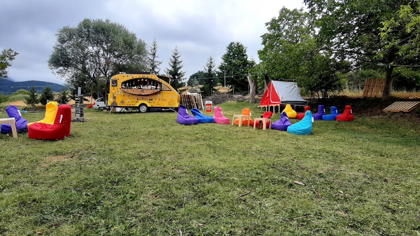 Sarı Karavan