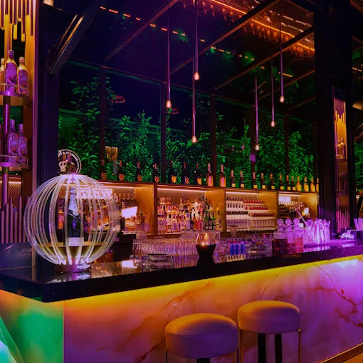 Sortie Club & Dining