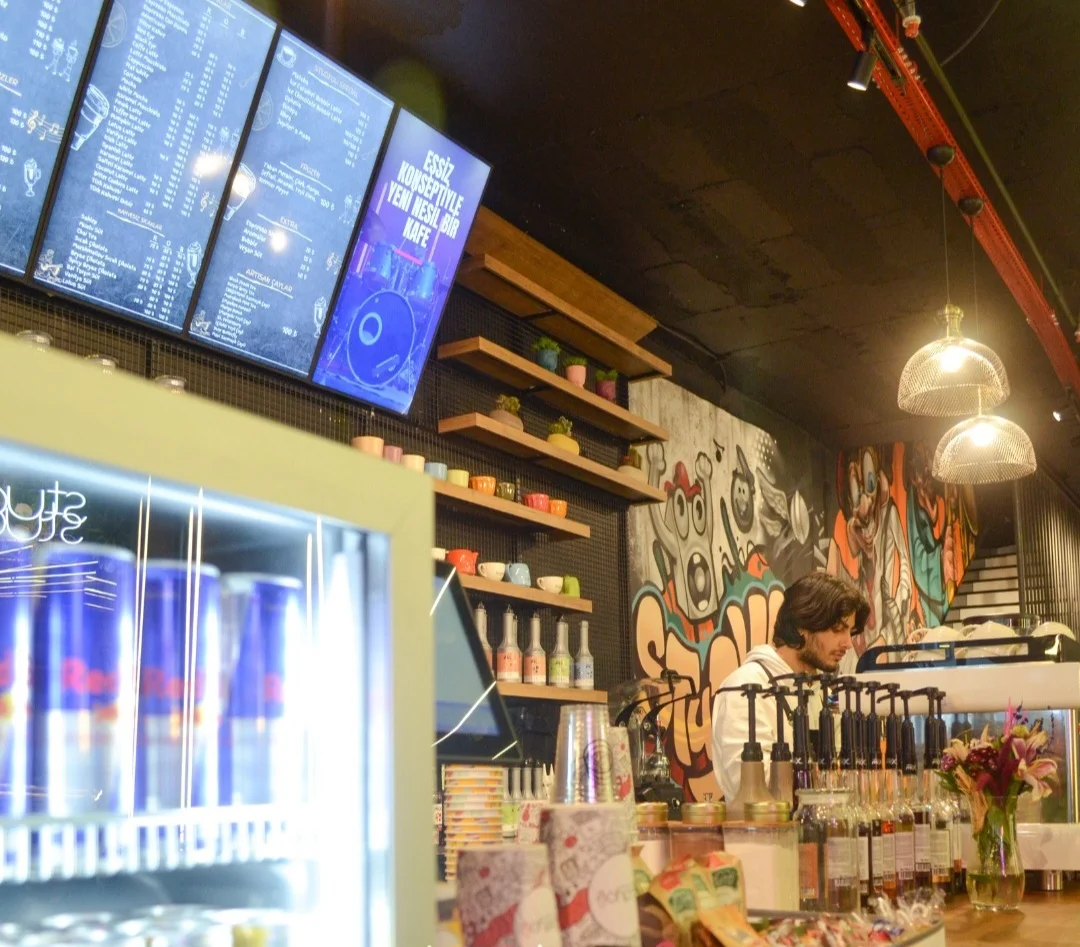 Studyou Cafe Sahne