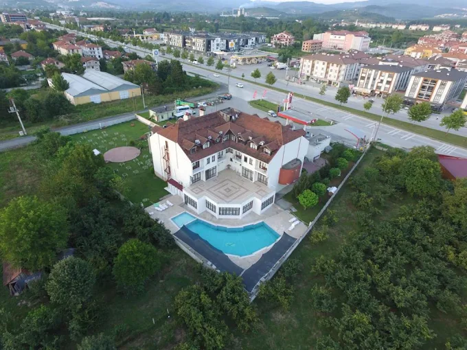 Taşlı Otel