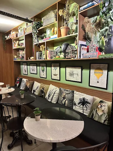 The Roots Cafe