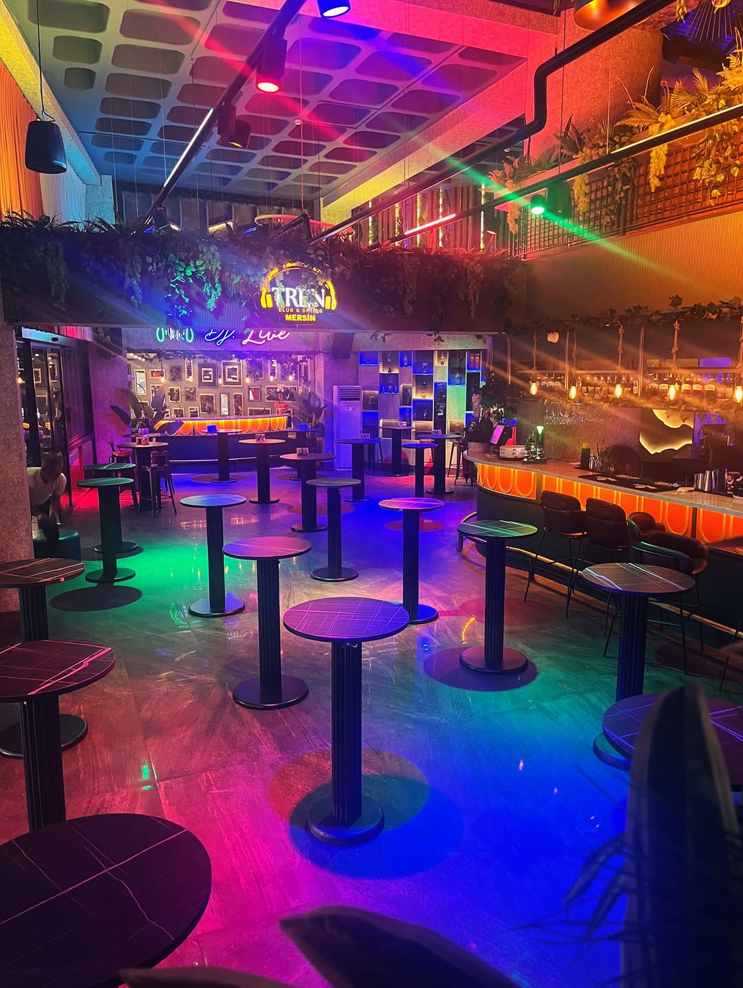 Tren Club & Dining Mersin