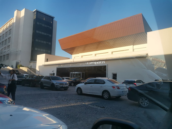 Ufuk Üniversitesi Dr. Orhan Girgin Spor Salonu