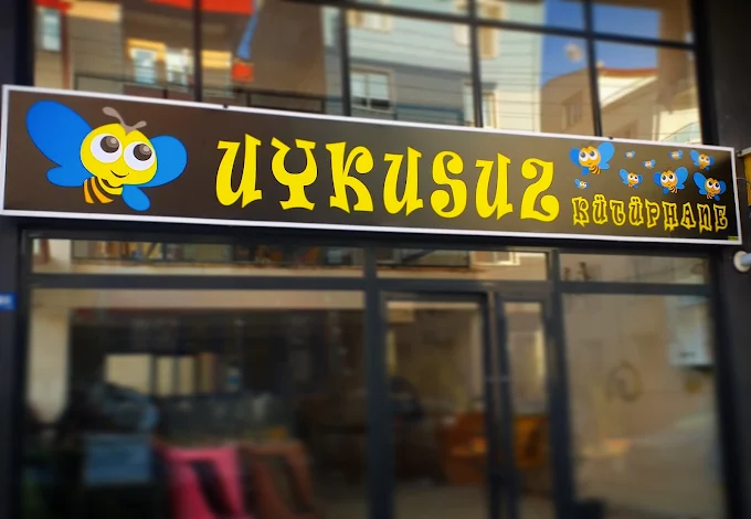 Uykusuz Cafe / Kütüphane