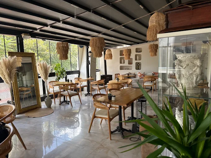 Valentia Concept Coffee & Shop