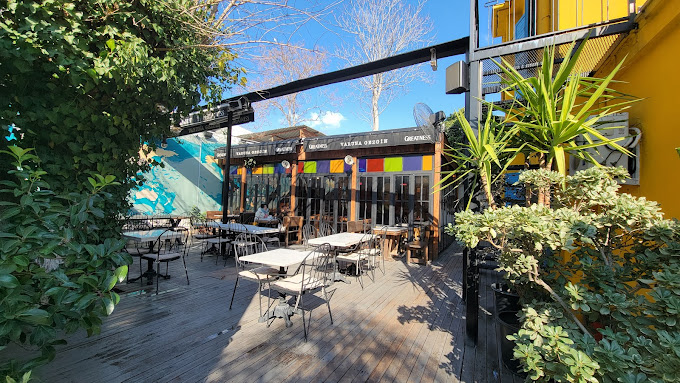 Varuna Gezgin Cafe - İzmir - Bornova Köşk