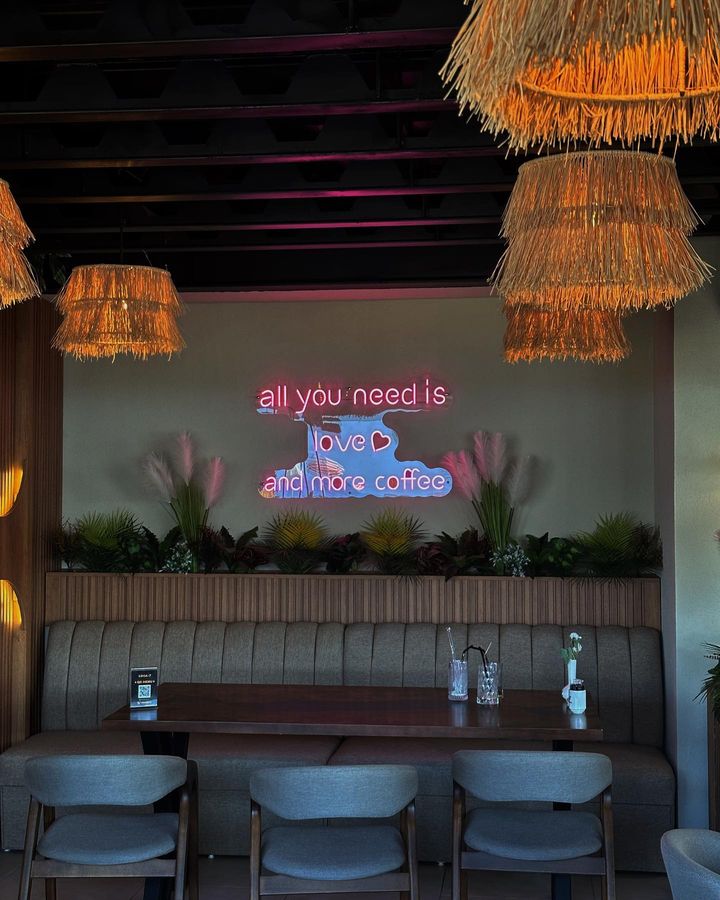 ViraVerita Bistro&Lounge