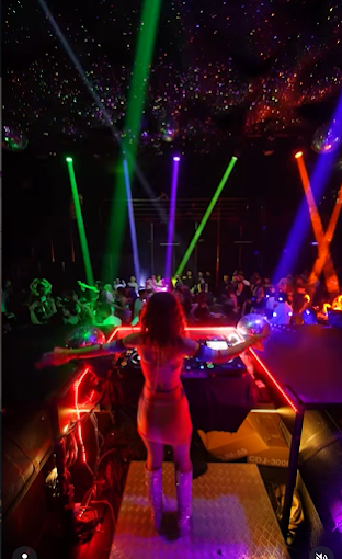 W Special Club