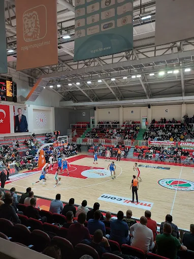 Yalova 90.Yıl Spor Salonu