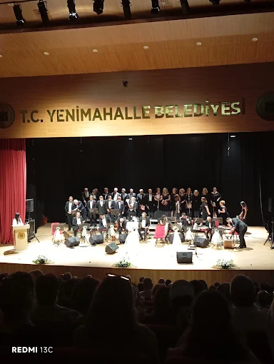 Yenimahalle Cumhuriyet Akademisi Nejat Uygur Salonu