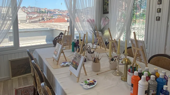 Zezu Workshop ve Sanat Atölyesi